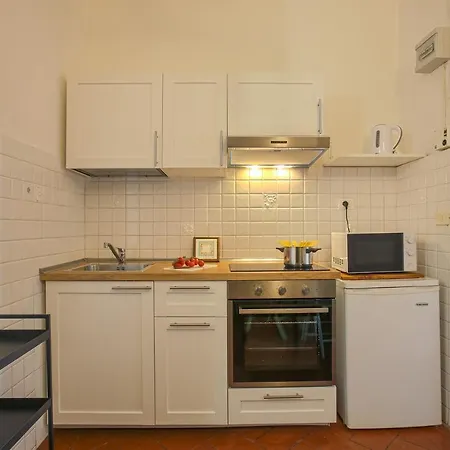 Camilla - Sweet Dreams In פירנצה